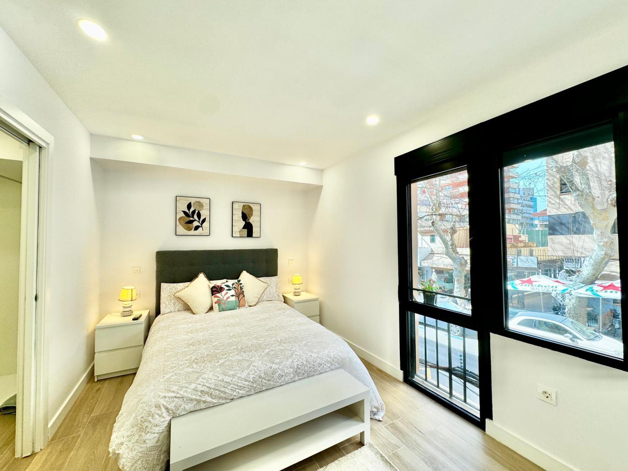 Amazing Seaside Studio By Eaw Homes มาร์เบยา ภายนอก รูปภาพ